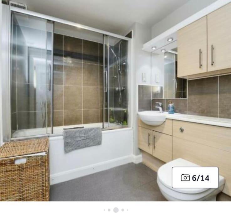 Modern Edinburgh Apartment 2 Bedrooms & Two Bathrooms Exterior foto