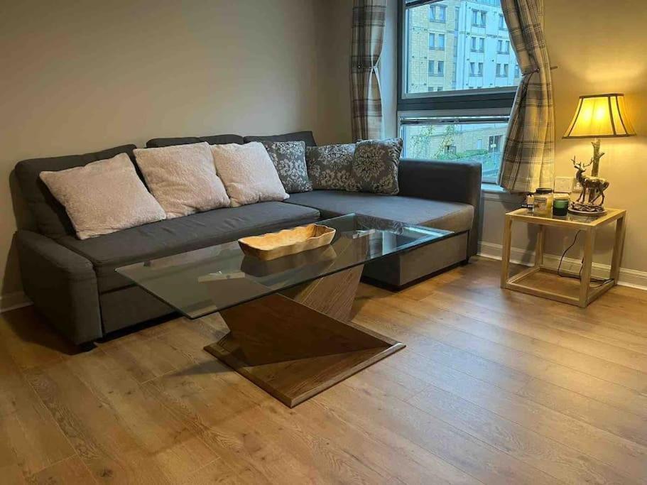 Modern Edinburgh Apartment 2 Bedrooms & Two Bathrooms Exterior foto